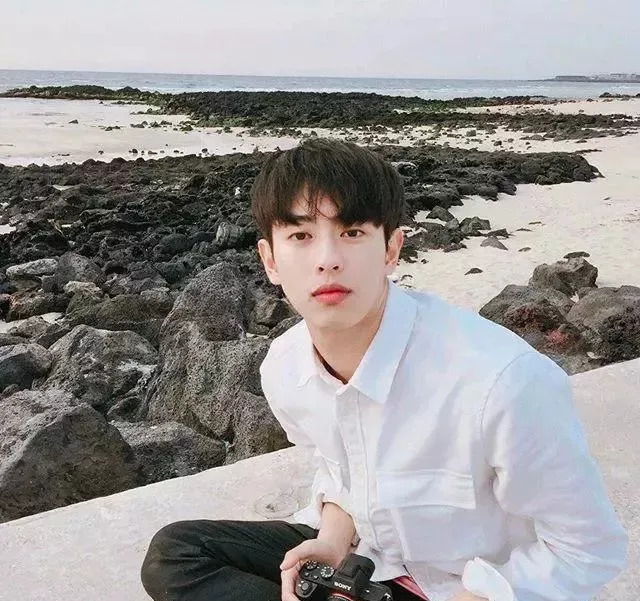 阳光帅气男生 QQ 网名_温柔干净少年感文艺男生昵